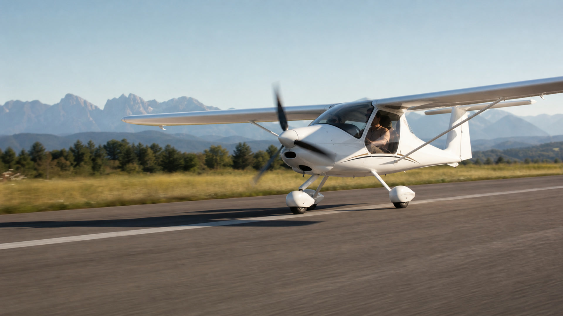 Ultraleichtflugzeug im Ausbildungsbetrieb