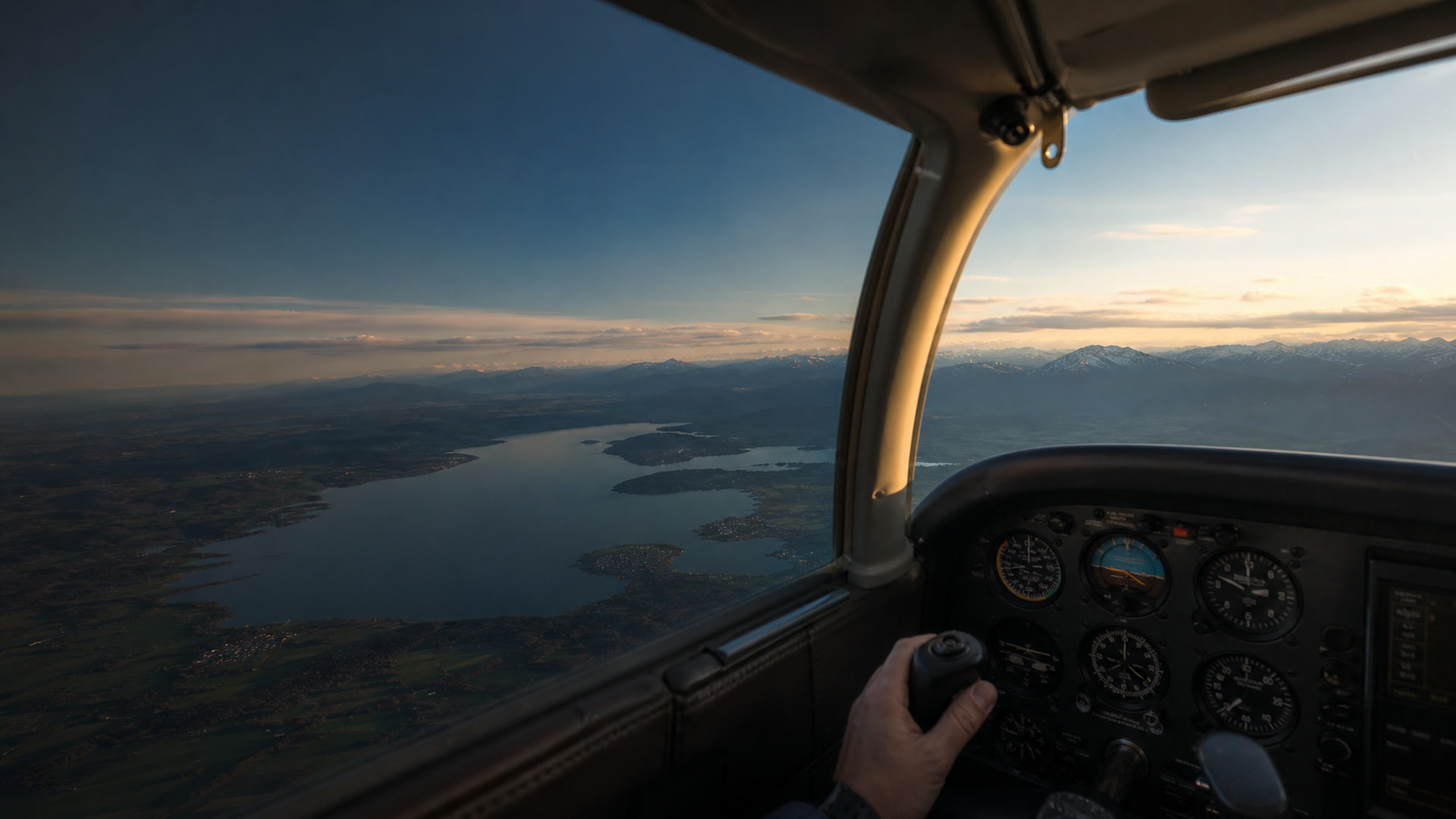 Blick aus dem Cockpit über Bayern